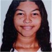 Profesora de español comparte clases para todos los niños del pais