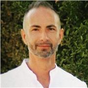 Insegnante di pianoforte e musica elettronica