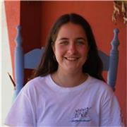 Profesora de lengua que imparte clases particulares a niños de Educación Primaria
