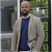 Profesor de idiomas y ciencias en general