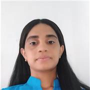 profesora de sociales creativa , responsable para dar clase en básica primaria