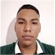 Profesor de Informatica que imparte clases a niños,adoscelentes Jovenes y adultos