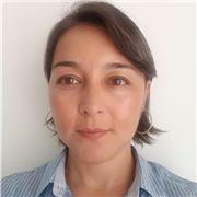 Puedo impartir clases como Psicóloga o trabajar con niños y adolescentes, en áreas como la convivencia, la asertividad y la empatí