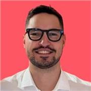 Lezioni per studenti, freelance, imprenditori interessati al mondo del digital marketing.