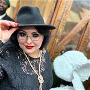 I give affordable private English Lessons for: Drawing, Watercolours, Painting, Photography, Art History, Graphic Design, Illustration