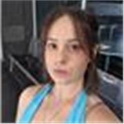 Persona con buen dominio del inglés, responsable, paciente y orientada a adaptar las clases a las necesidades de cada alumno/a.