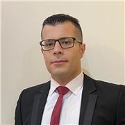 Englisch mit Talk Show Class, Schnell fließend sprechen. Kostenlose Orientierung + erste Stunde; weiter nur bei 100 % Zufriedenheit