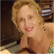 Me adapto al alumnado. Imparto clases de Geografía, Historia e Historia del Arte, tanto a nivel ESO, Bachillerato, como para adultos que quieran ampliar conocimientos