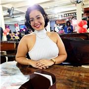 Sou paciente, determinada, obstinada, comprometida e pontual. 
Quero ensinar qualquer pessoa que esteja aberta a aprender um novo idioma de maneira eficaz. Alguém que queira abrir seus horizontes para o aprendizado