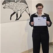 Soy Monserrat, Licenciada en Artes Visuales. Con experiencia dando clases de dibujo y pintura a niños, jóvenes,y adultos