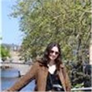 Professeur particulier d'anglais, en ligne, du CP à la terminale. Pédagogue, rigoureuse et patiente, je suis à l'écoute des élèves