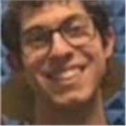 Studente all'università di lingue straniere disponibile per lezioni di inglese