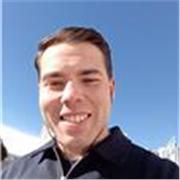 Soy una persona Alegre , segura y determinado, con don de niños , ya que dispongo de un hijo , y me encanta los niños/@ 