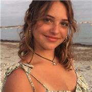 Studentessa dell’ultimo anno di liceo classico impartisce ripetizioni matematica (algebra e geometri) ad alunni delle medie