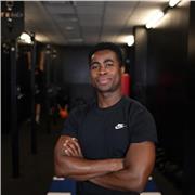 Coach sportif passionné et professionnel pour vous aider à atteindre vos objectifs