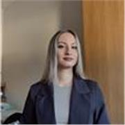 Offro lezioni private a ragazzi delle scuole medie e superiori, adattandole alle loro esigenze. 