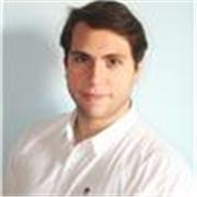 Profesor de filosofía imparte clases online para nivel secundario y universitario