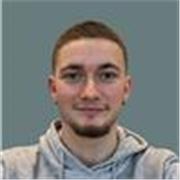 Student, der Französisch und Deustch aufgewachsen ist