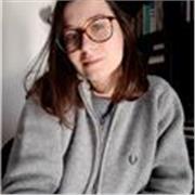 Studentessa al quarto anno di Giurisprudenza disponibile per aiuto compiti elementari e medie e ripetizione per studenti scuola superiore in materie umanistiche.(italiano,latino,greco,storia,filosofia,diritto). Disponibile anche da remoto