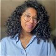 Paola | Langues & Voix – Débloquez votre potentiel et apprenez à parler & chanter avec confiance