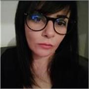 Apta para todas clases y niveles. 
Francés con nivel avanzado 