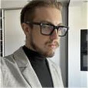 Wdrażanie od podstaw w BEZPIECZNY świat online XXI wieku. Nauka unikania realnych zagrożeń oraz poruszania się w świcie internetu