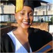 Experienced English tutor specializing in grammar and conversation