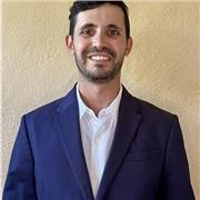 Maestro en Educación Primaria con experiencia en refuerzo escolar, apoyo en deberes y técnicas de estudio para alumnos de Primaria