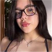Apta para todas las edades y niveles de primaria. Tengo todos los estudios aprobados, ESO y bachillerato humanístico.
