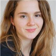Professeur de dessin, diplômée de l'école supérieure d'arts appliqués LISAA, offre des cours particuliers de débutant à intermédiaire. Propose aussi mon aide à la conception de portfolios pour les écoles supérieures d'art et de design.
