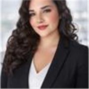 Profesora titulada en Marketing Online, especialista en Social Media Manager, Branding e implantación de IA en marketing. 