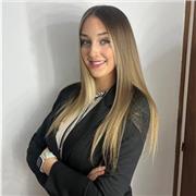 Profesora para ESO o bachillerato, y algunas especialidades como contabilidad.