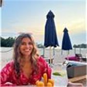 I am a native English speaker who is patient and empathetic looking to help people learning English as a foreign language
