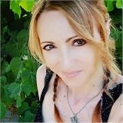 Scrittrice offre lezioni di italiano anche a stranieri