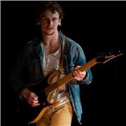 Prof de guitare depuis 7 ans, jeu en groupe et en solo, apprendre la guitare en s'amusant