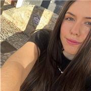 Soy una universitaria con ganas de trabajar con los peques.