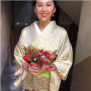 Docente di lingua giapponese impartisce le lezioni online