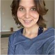 Yogalehrerin ausgebildet seit 2022. Besitze seit nun mehr als 3 Jahren ein eigenes Yogastudio