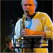 Diplomato BerkleeSummer College of Music Boston e Cemm Milano impartisce lezioni di musica, solfeggio, strumento, Armonia, Impro