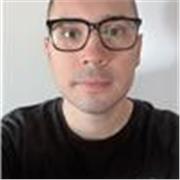 Soy Ingeniero en Conectividad y Redes y tengo dominio en inglés hablado y escrito