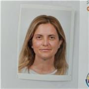 Laureata in giurisprudenza impartisce lezioni di diritto e latino