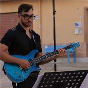 Lezioni di chitarra (acustica, elettrica, jazz) a Bagheria e provincia di Palermo — laureando magistrale in Conservatorio