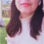 Spanischlehrerin und Muttersprachlerin, die immersiven Unterricht in Sprache und Kulture anbietet