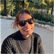 Profesora de inglés apasionada por enseñar de forma clara, práctica y dinámica