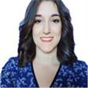 Graduada en Magisterio infantil y con más de 7 años de experiencia impartiendo inglés, ofrece clases presenciales u online.