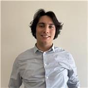 Sono un giovane studente  in cerca di lavoro, disponibile per aiuto compiti in inglese, italiano, storia e letteratura 