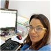 Médico Veterinario, docente y farmacologa, con experiencia en materia como biología y fisiologiaa