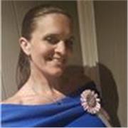 I am a native English speaker. I have been teaching Chinese children English online for the past 5 years