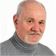 Profesor con Maestrías en Química y en e-Learning, especializado en Metrología, Mediciones Químicas y Físicas, y en Acreditación de Laboratorios.  