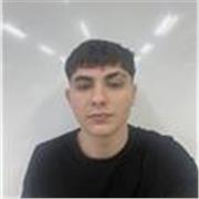 Me defino como una persona responsable, paciente y apasionada por la informática, con vocación docente. 